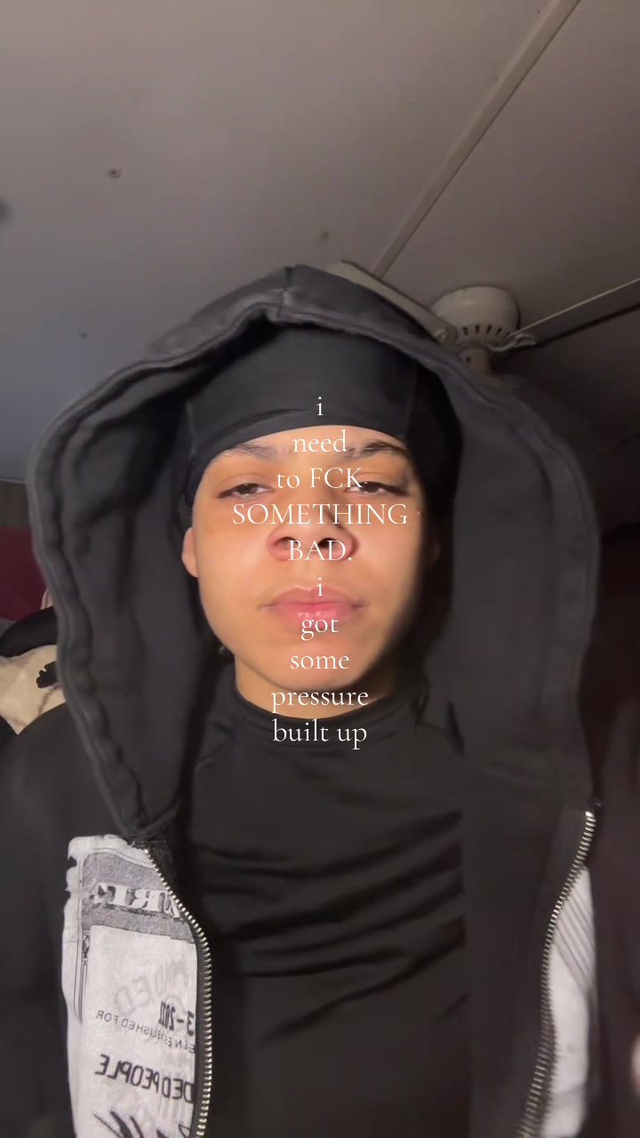 @⃟