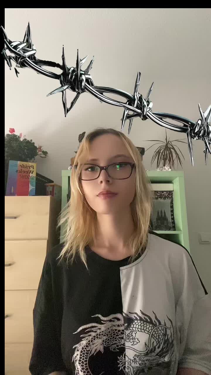 @𝒮𝒽𝒶𝒹𝓎👾