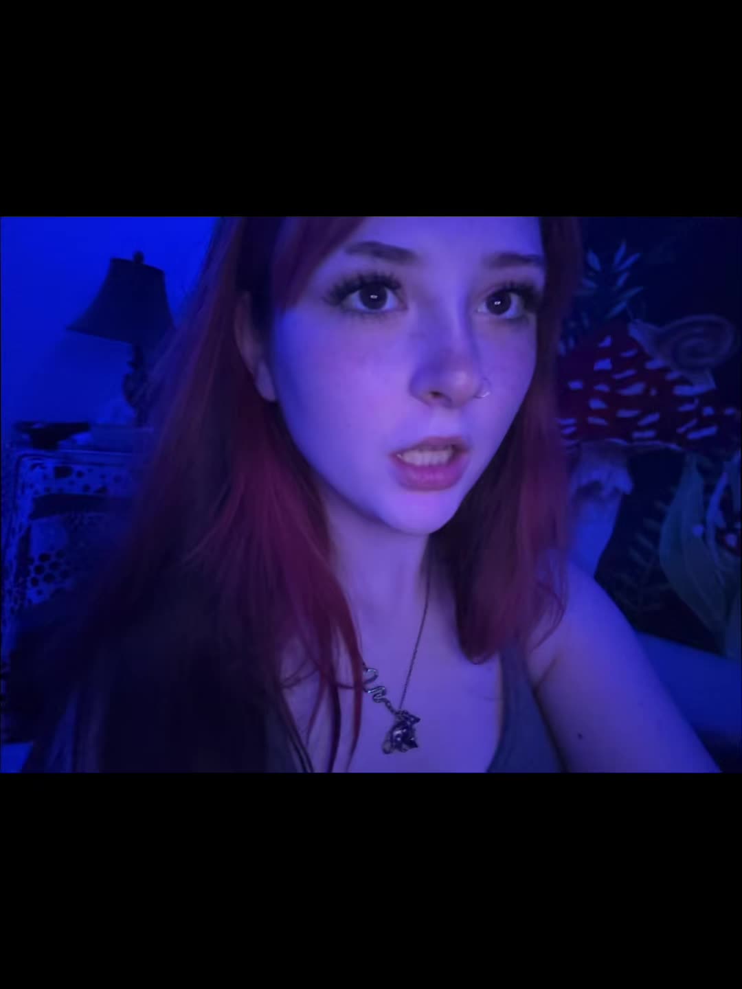 @Lyndsey Lou🦇