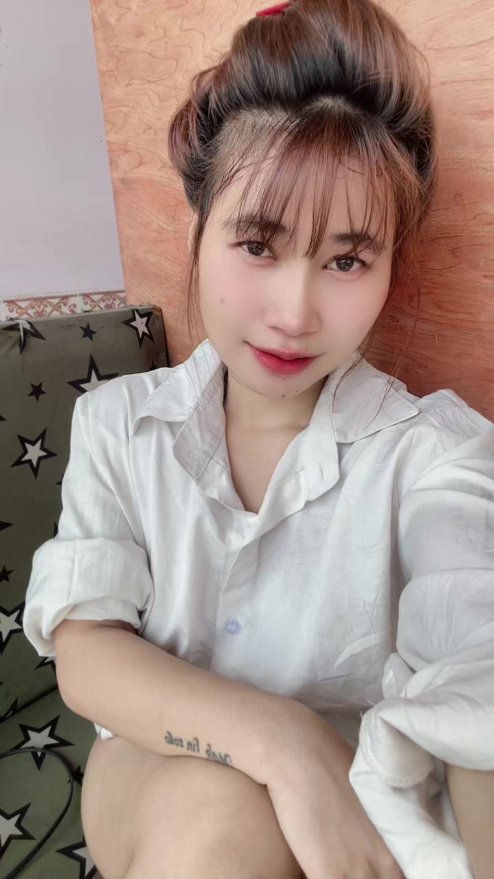 @ស្រី ដាវ