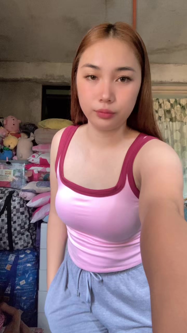 @E Y A