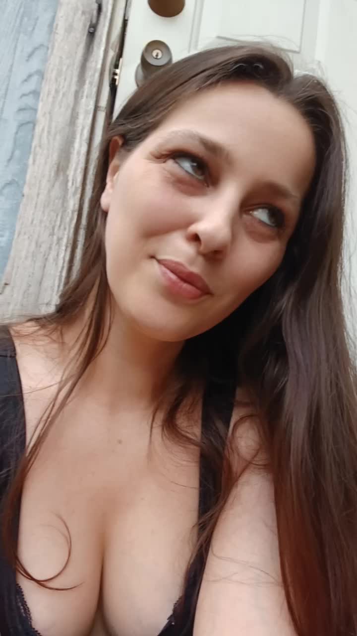 @Nikki smokealot