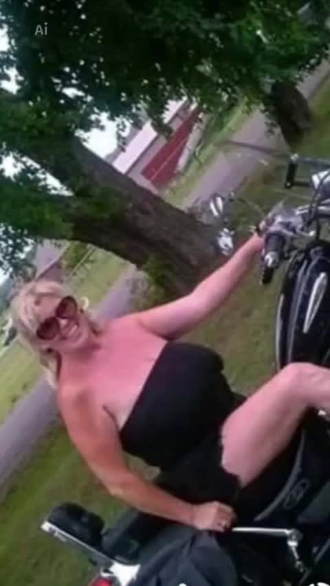 @♥️ 🍒 TexasBadass Tennbabe♥️🍒