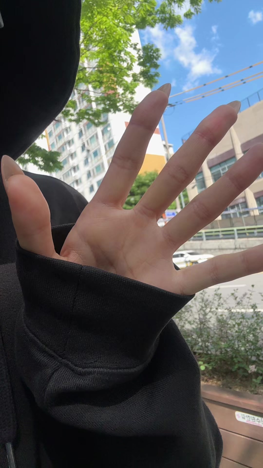 @<3