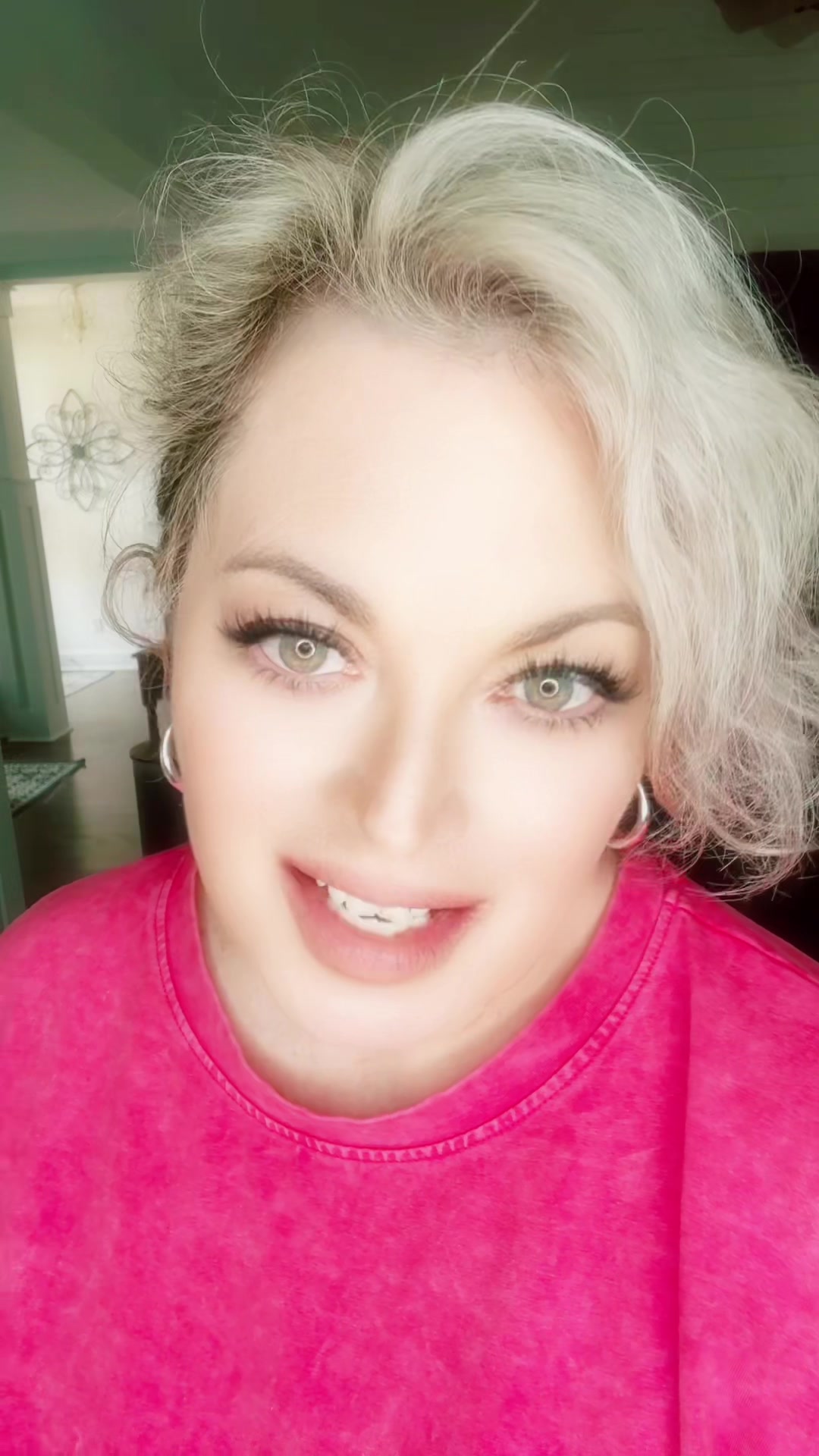 @Pepper_Lynne