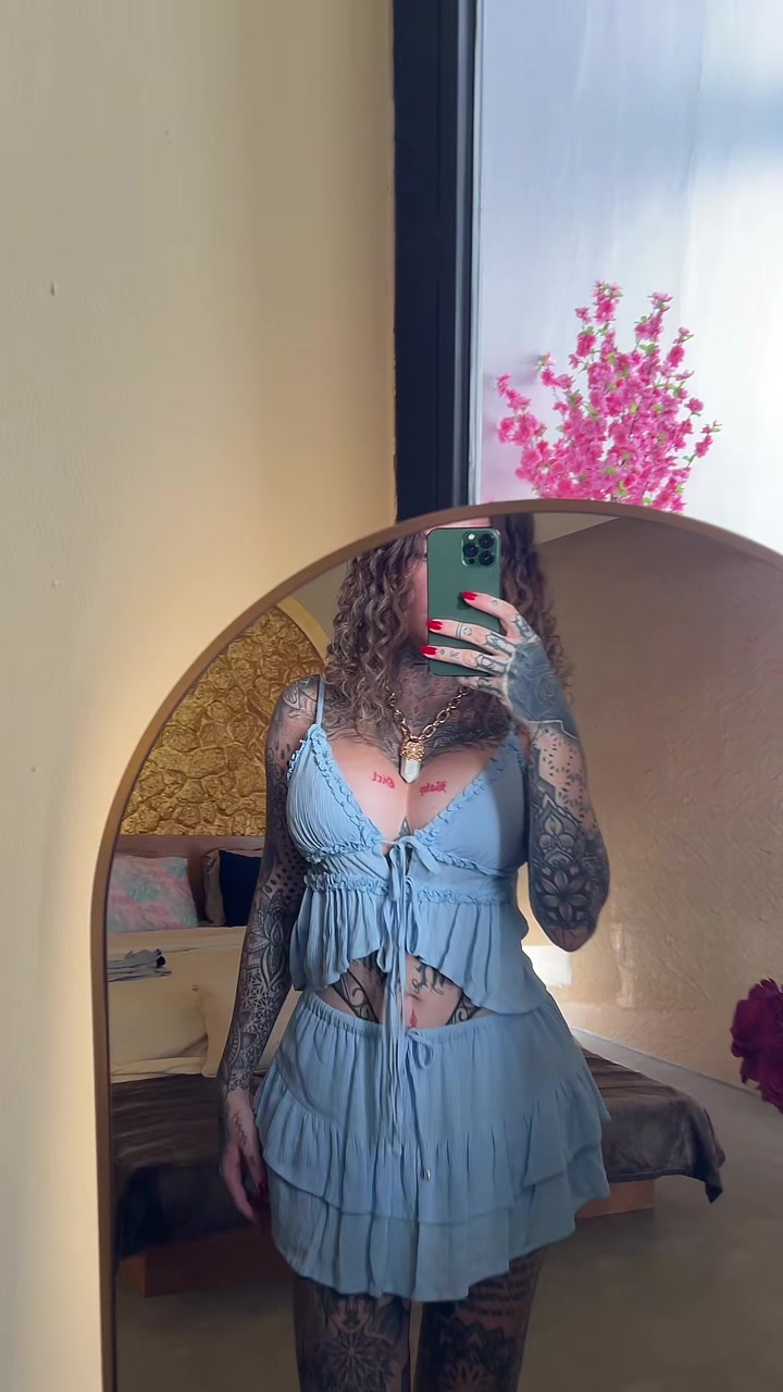 @Rosey🖤