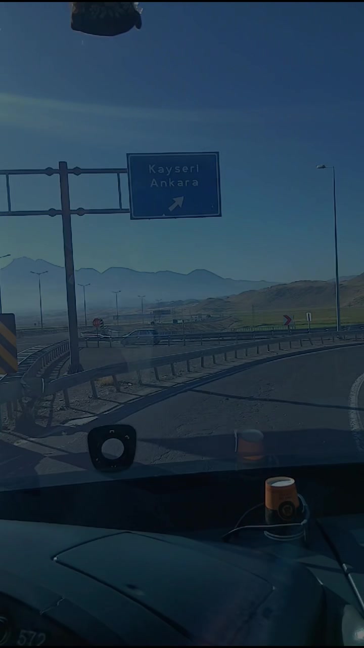 @emelııı