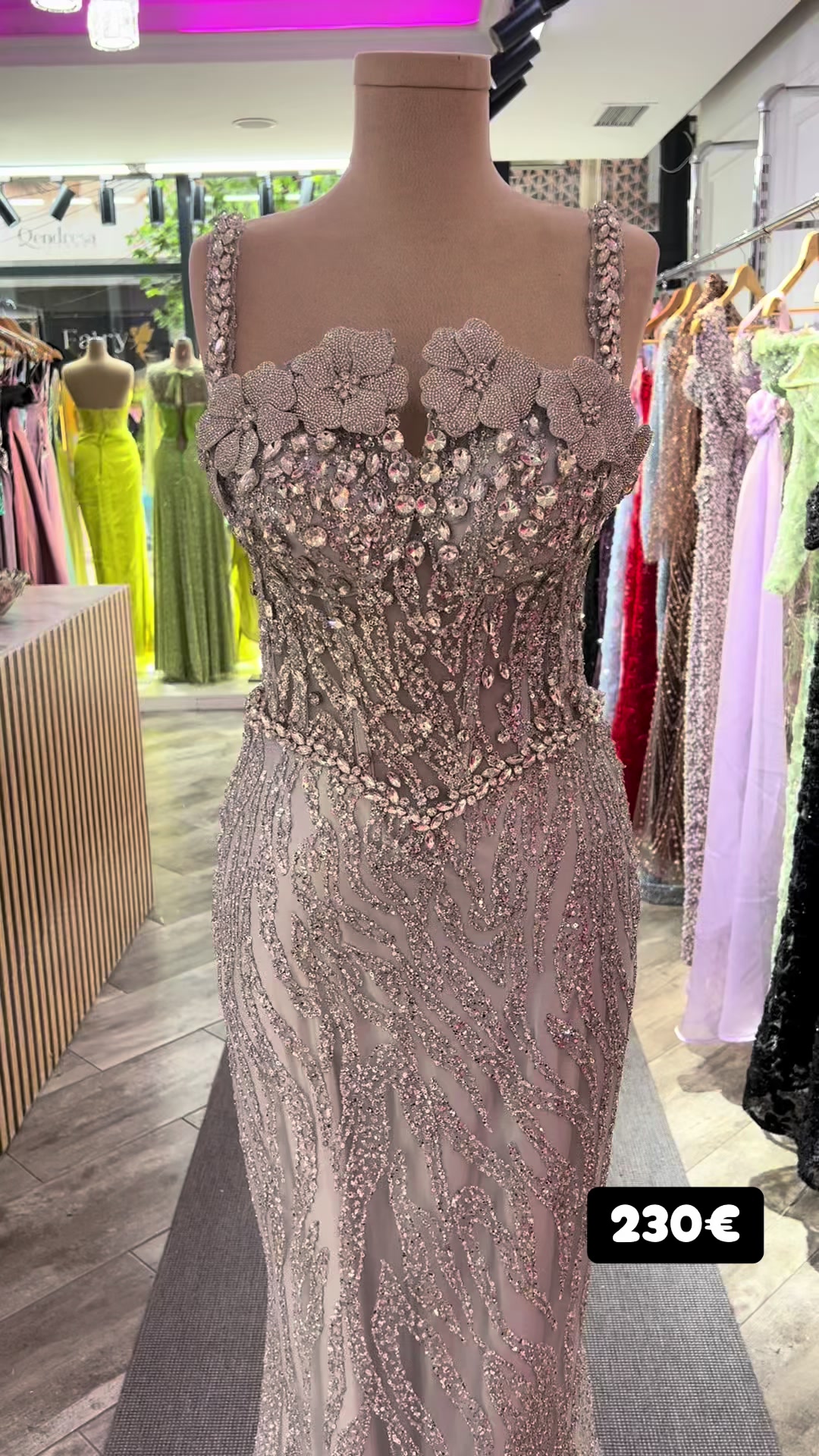 @Bora Fashion