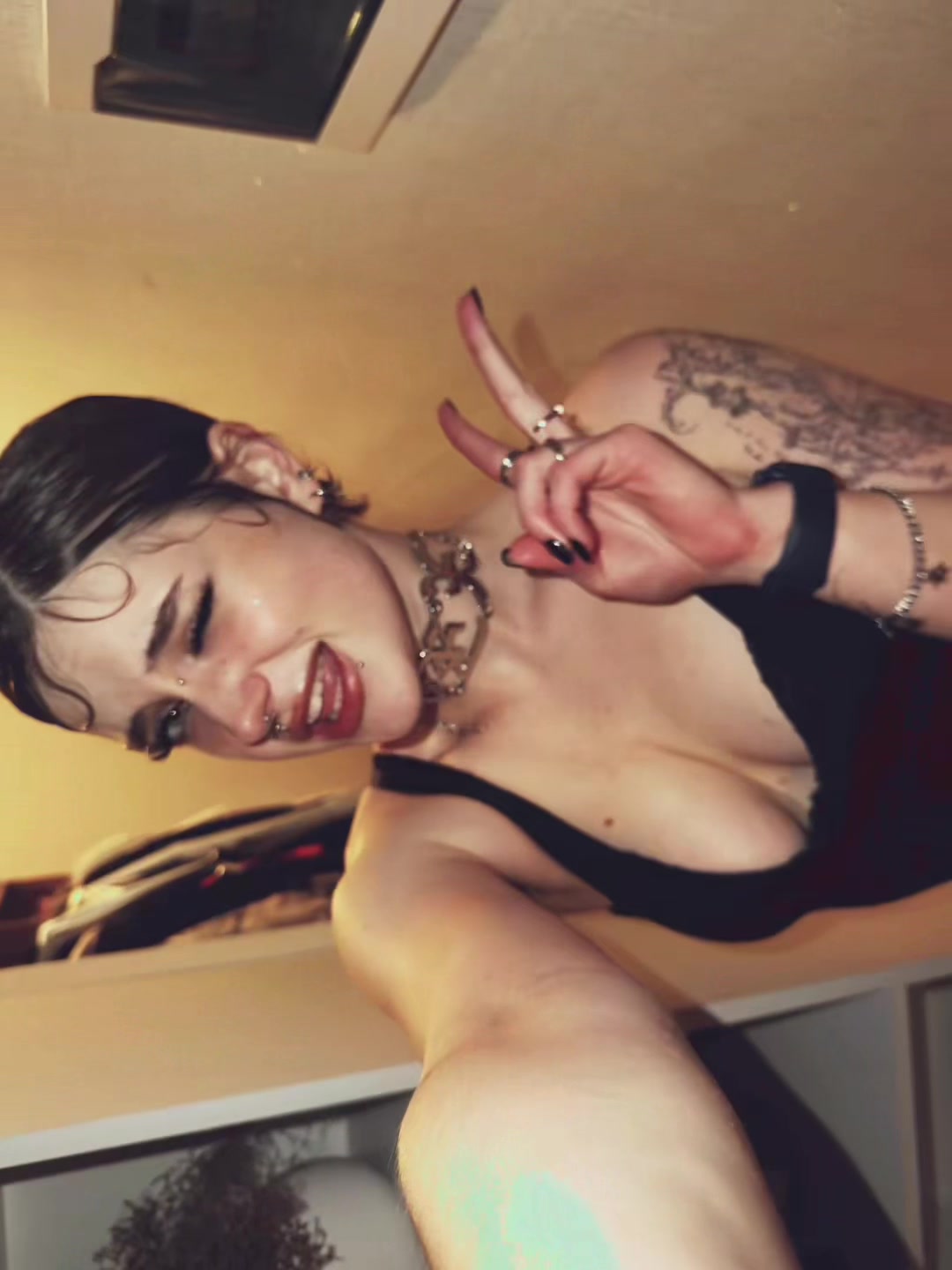 @h3r01nYA