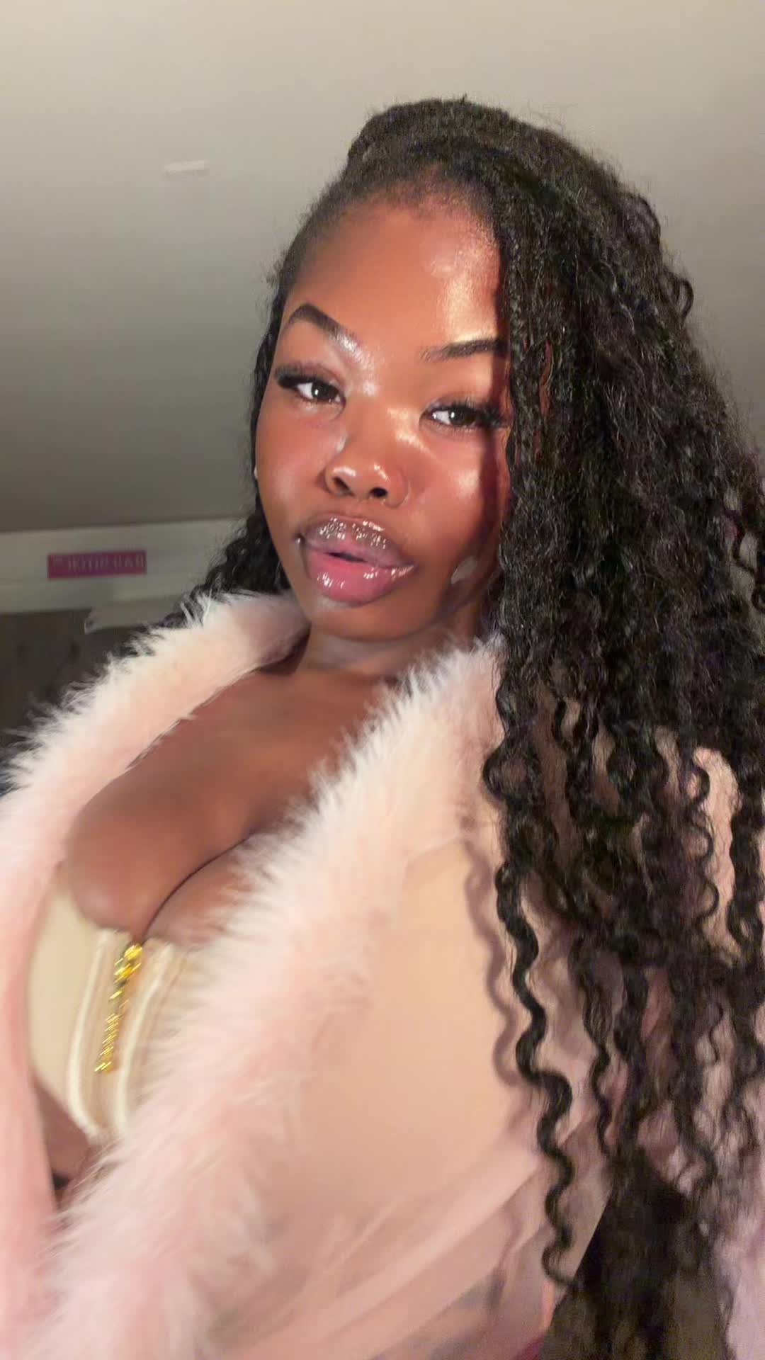 @caristalks