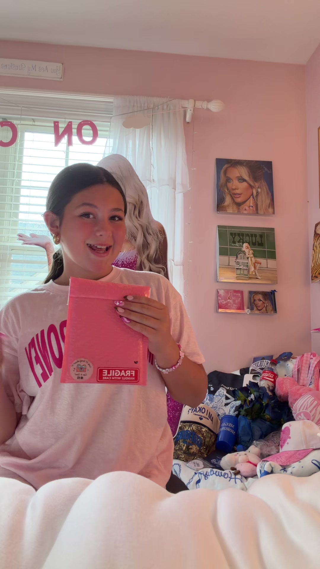 @🩷☁️MEGAN MORONEYS 1 FAN☁️💗