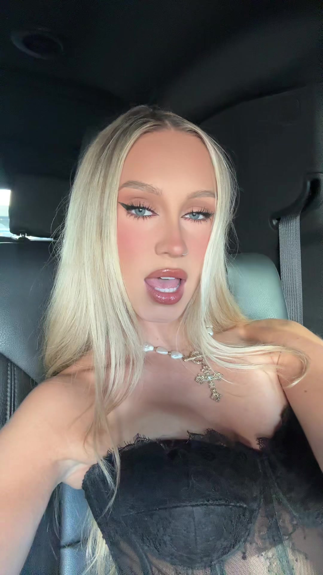 @alison ogden 🎀