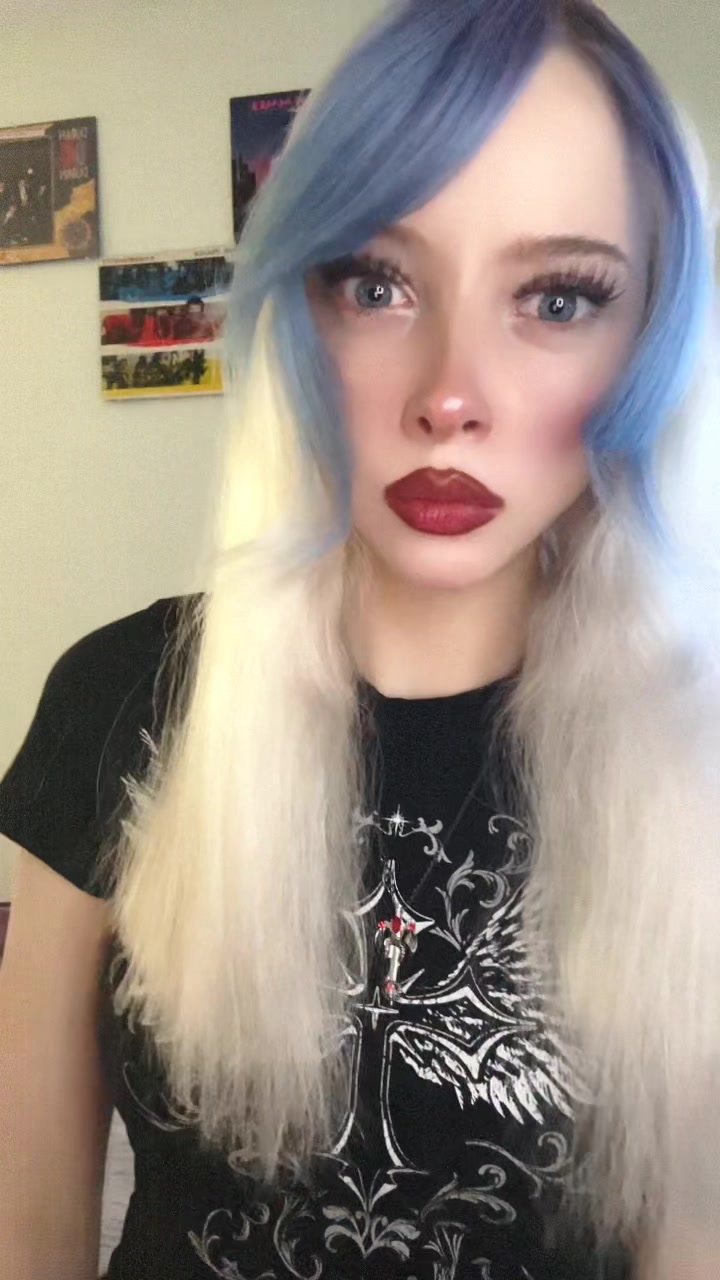 @🌙Madeleine🪻