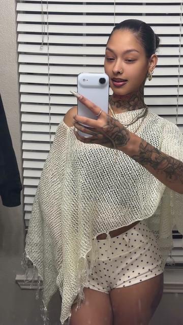 @Di 👩❤️💋👩