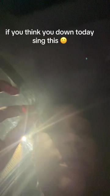 @Dee_nuggss