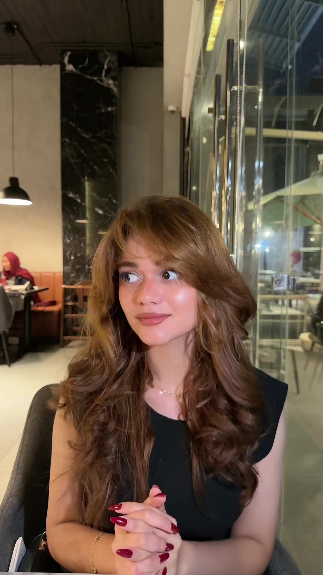 @آيمي بتتمشى