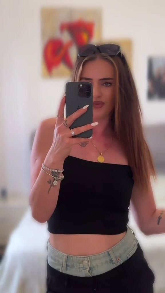 @ESTER 🦂🥀🪬
