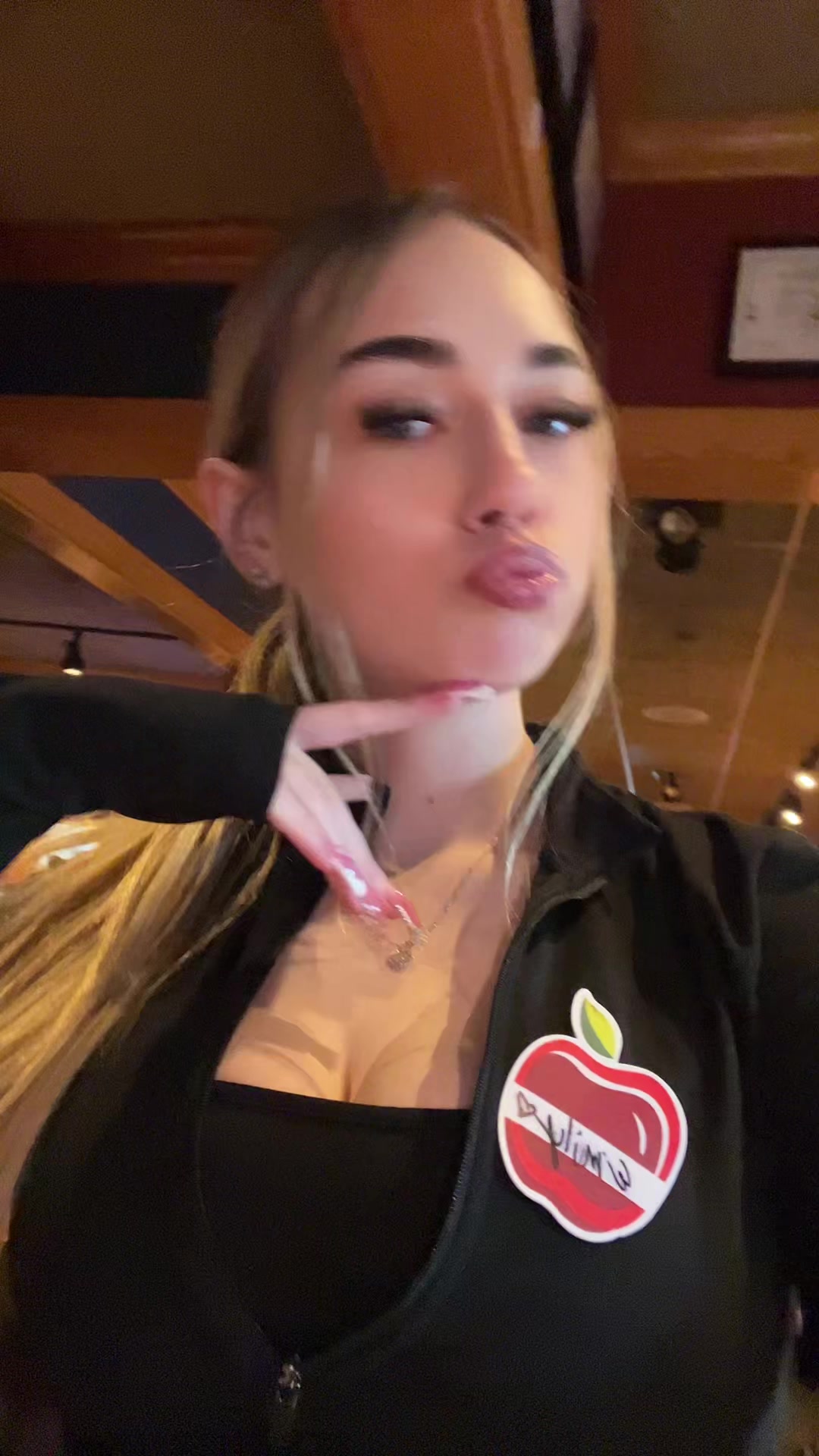 @em ๐