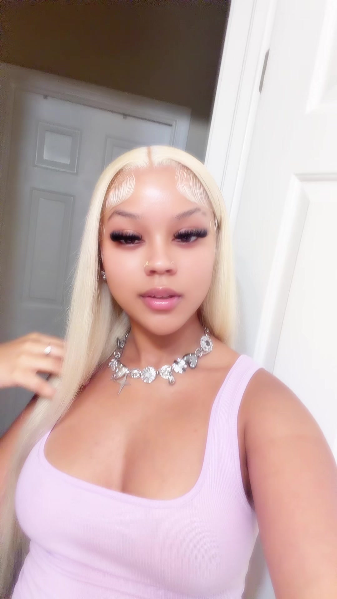 @doll .