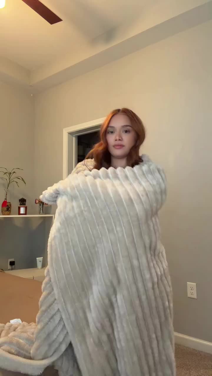@TheycallmeAmanda