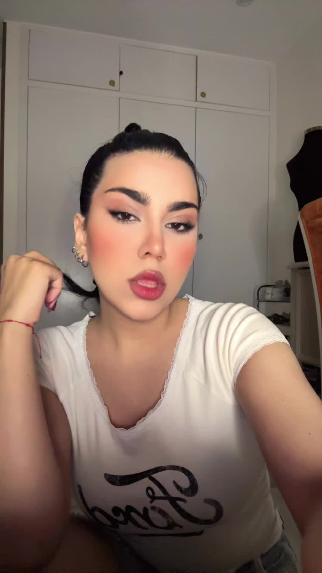 @dinnasttt
