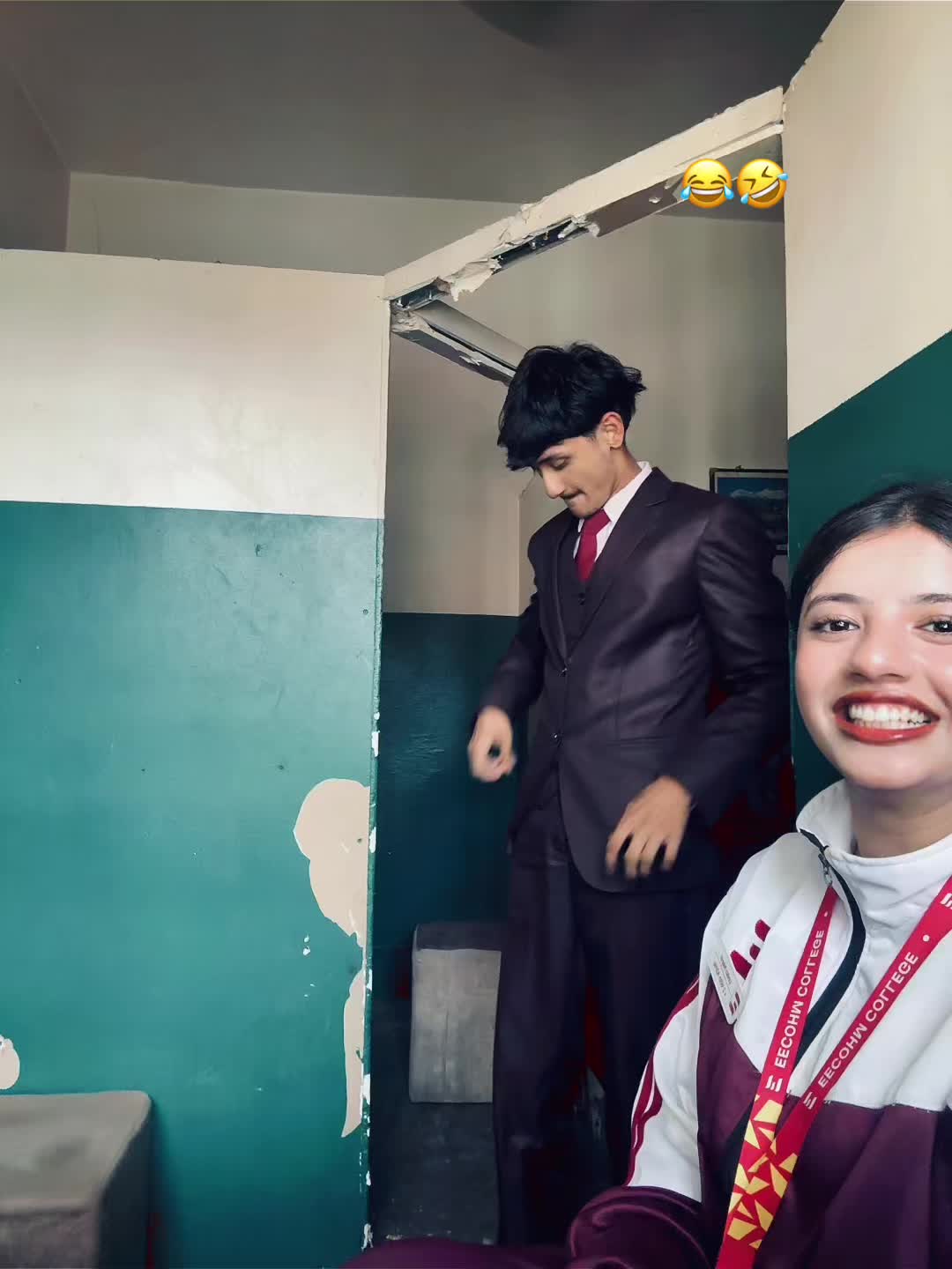 @🕷️