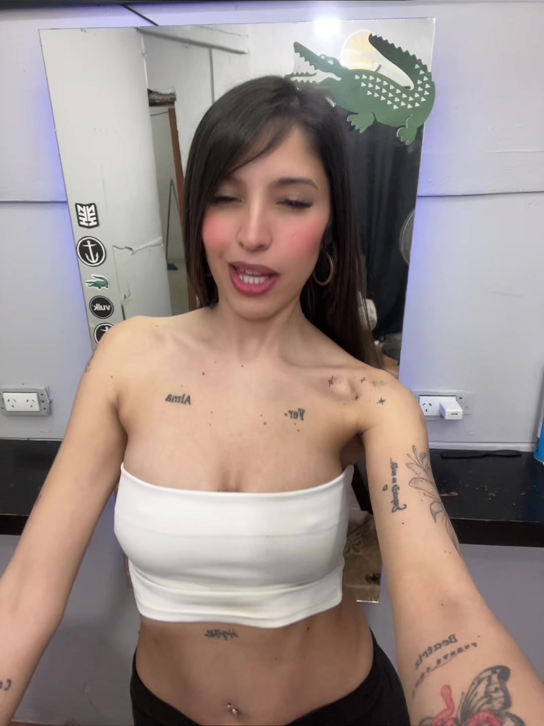@Aimara.