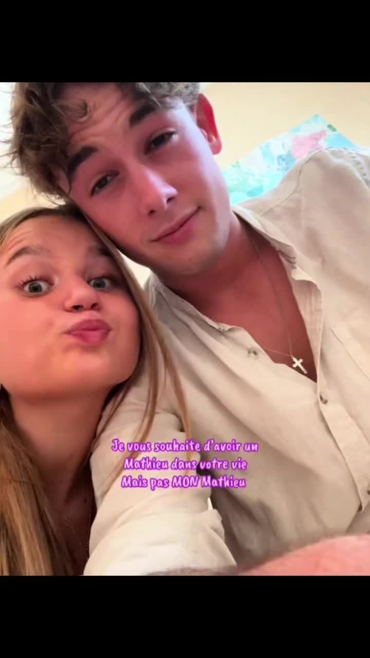 @Έλλα✞💌