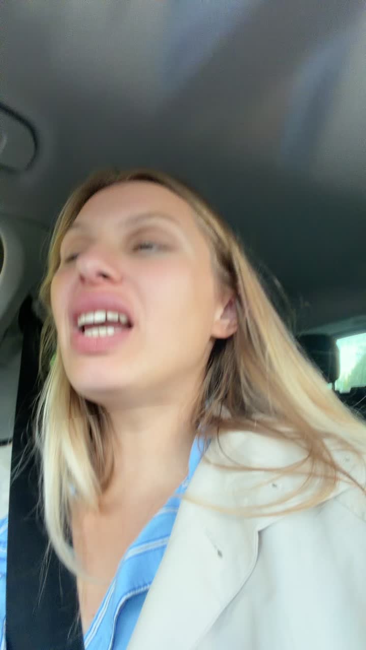 @Elisablonde