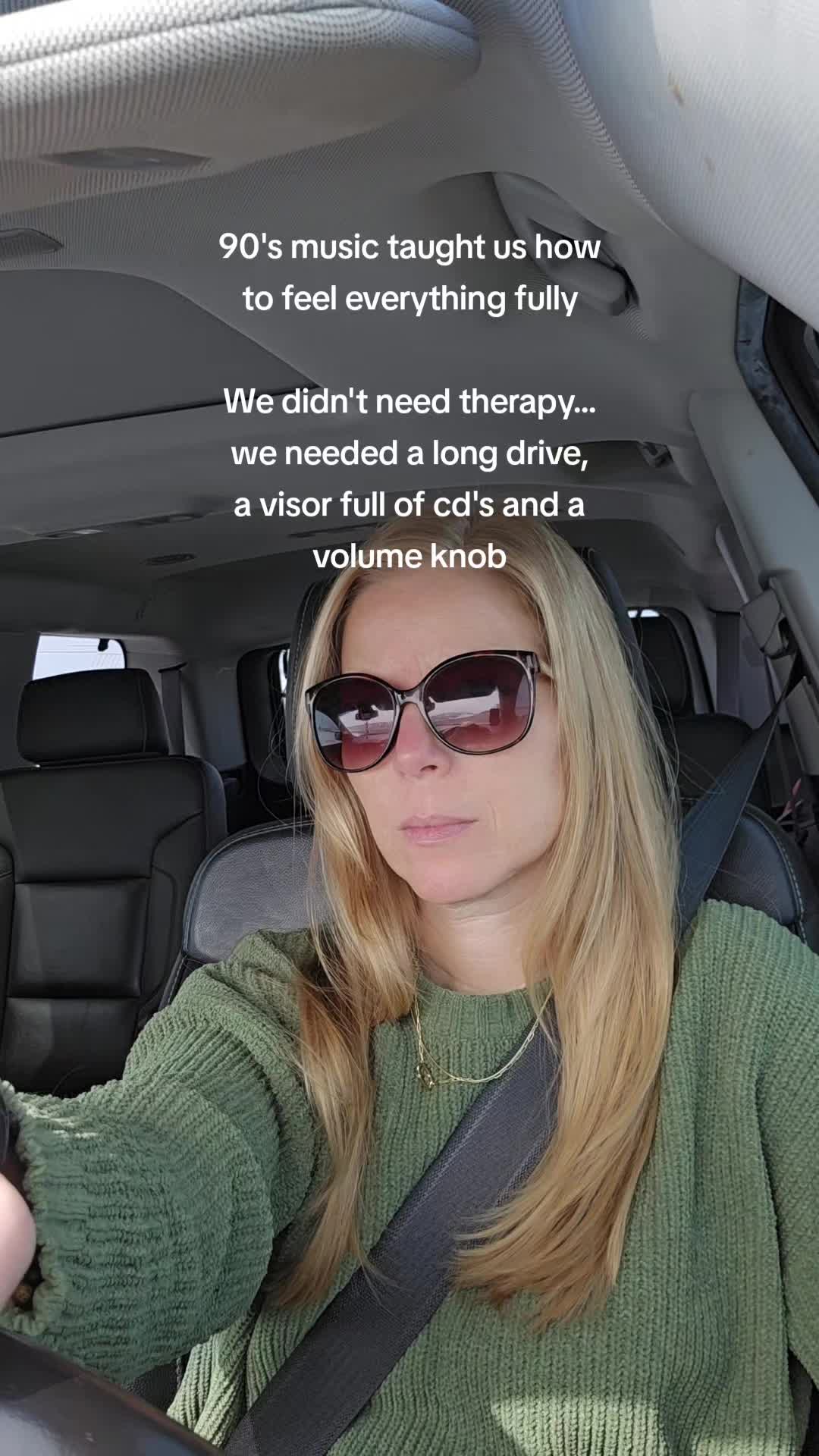 @kellygreendaisy