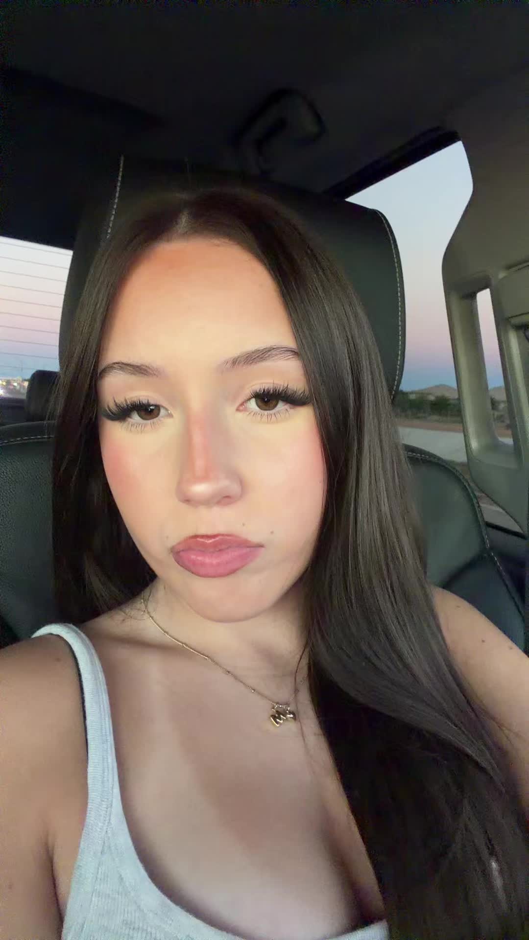 @kennabenna