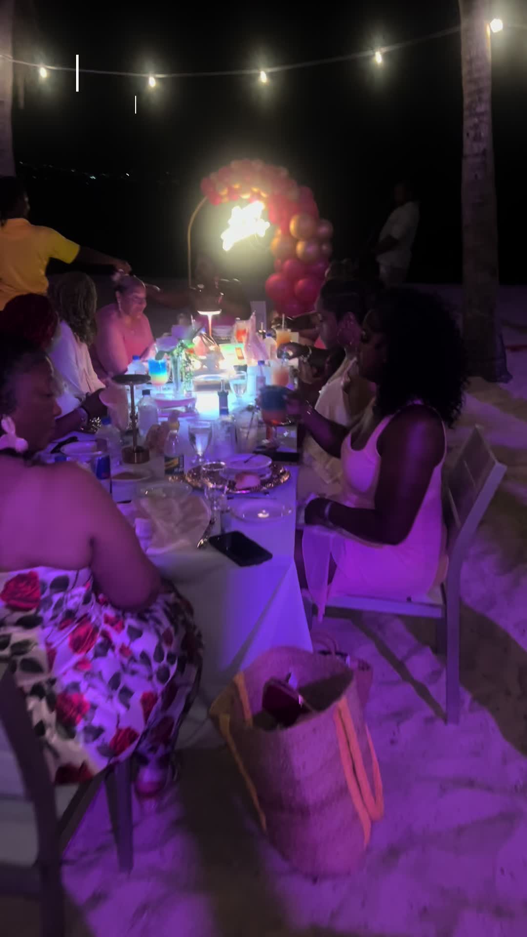 @Fiwi 🏖️🇯🇲🇧🇸
