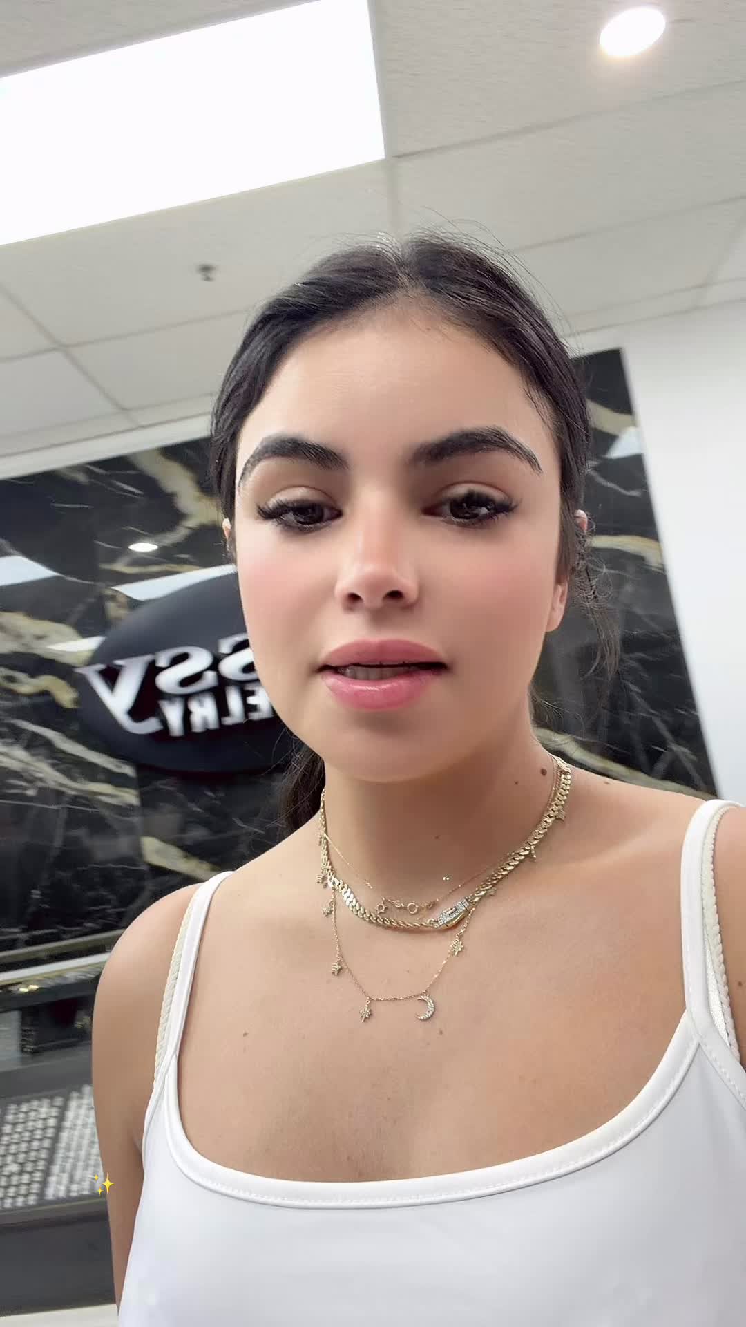 @itzelsantana11