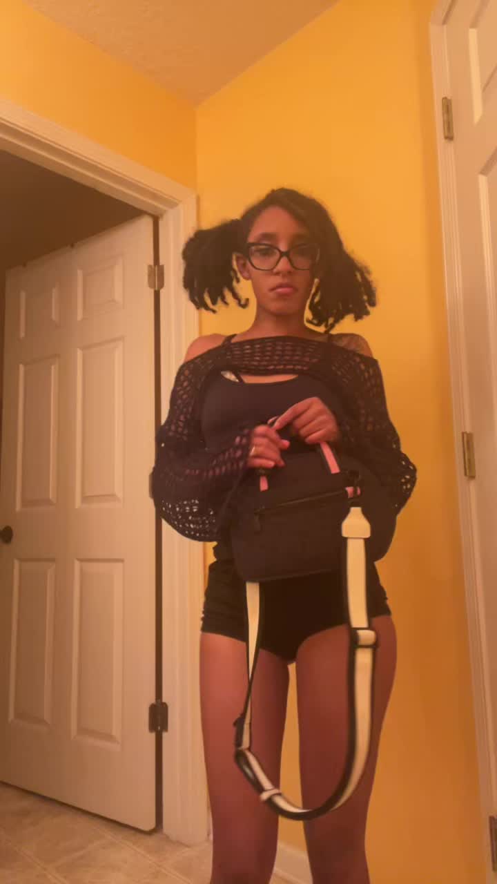 @Ickynikki