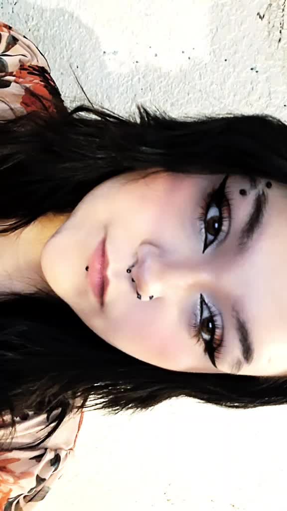 @Lilith_fox13