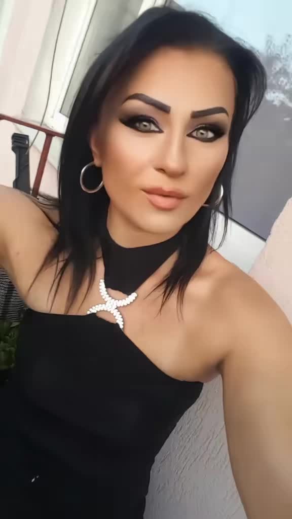 @monisia85❤❤❤