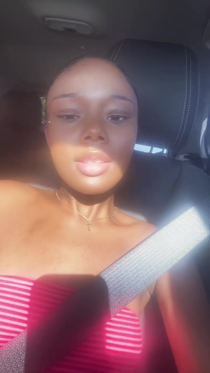 @naomithetopic