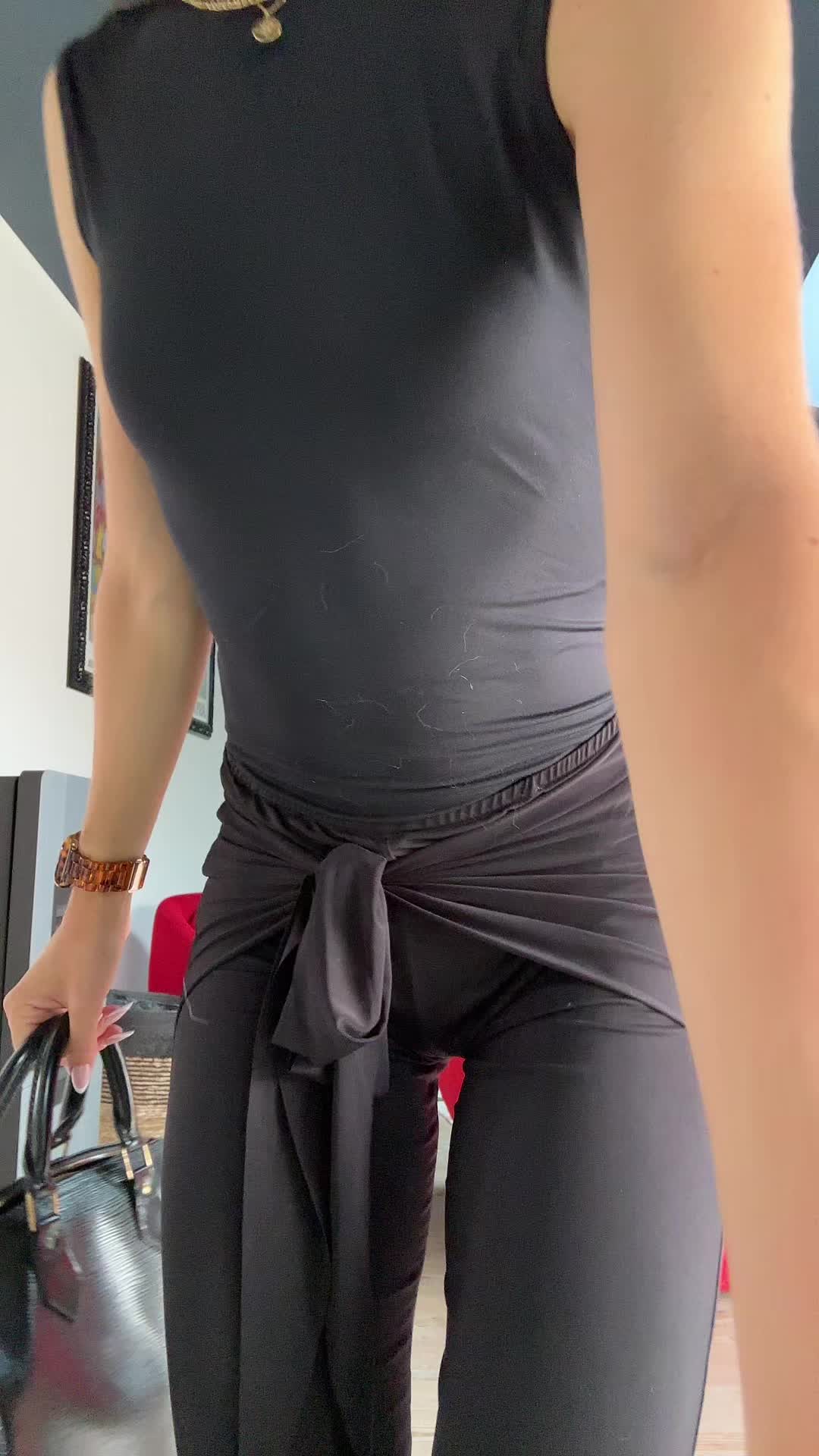 @nellpetiniot