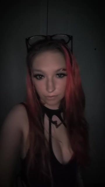 @Squishyybunnyy