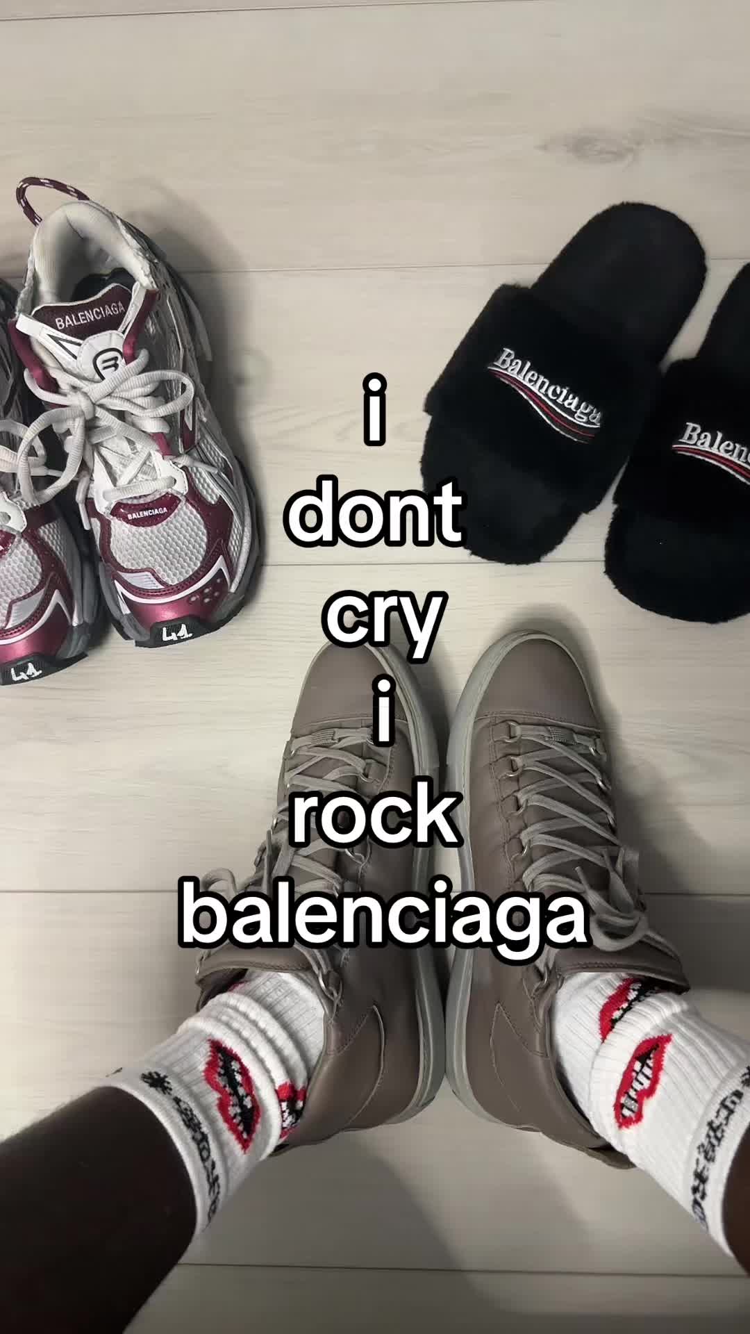@￼