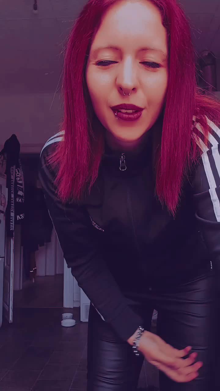 @👑𝖘𝖆𝖗𝖆𝖍👑