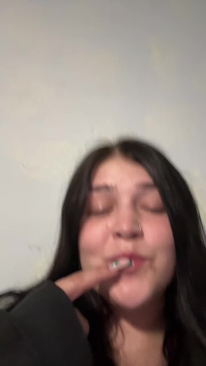 @nadiagrogan