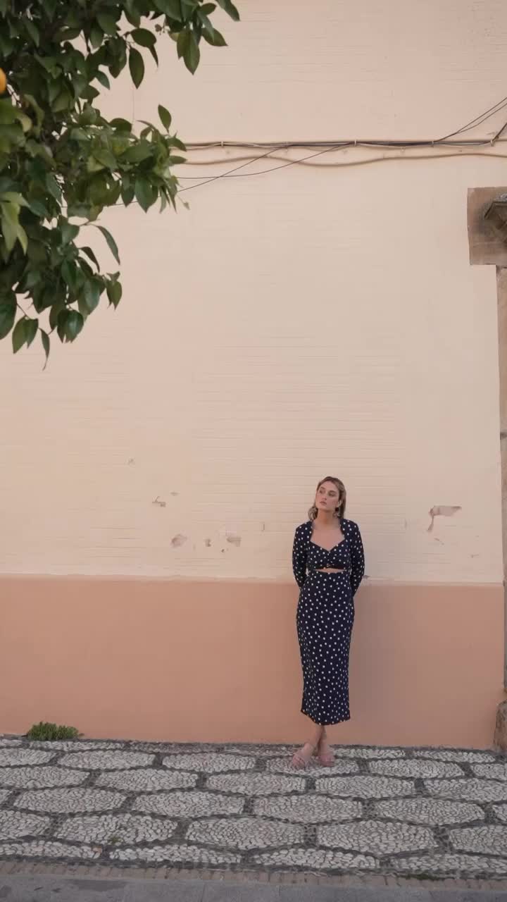 @Ella_Stewart