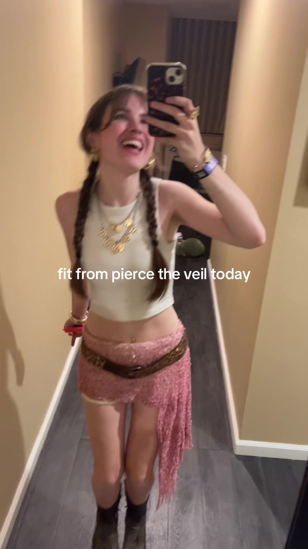 @ella mallory