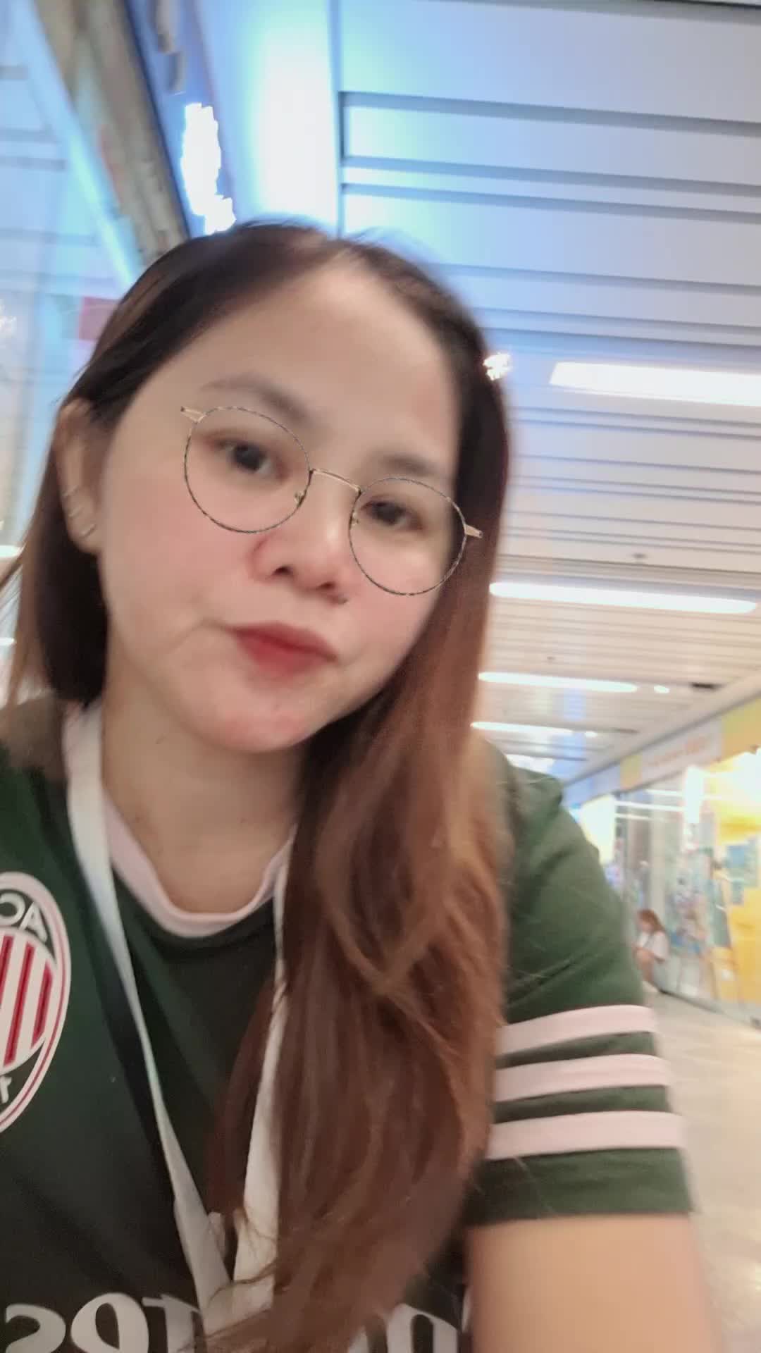 @lheslyn04