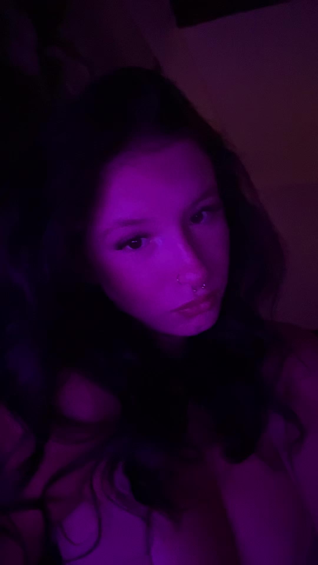 @…