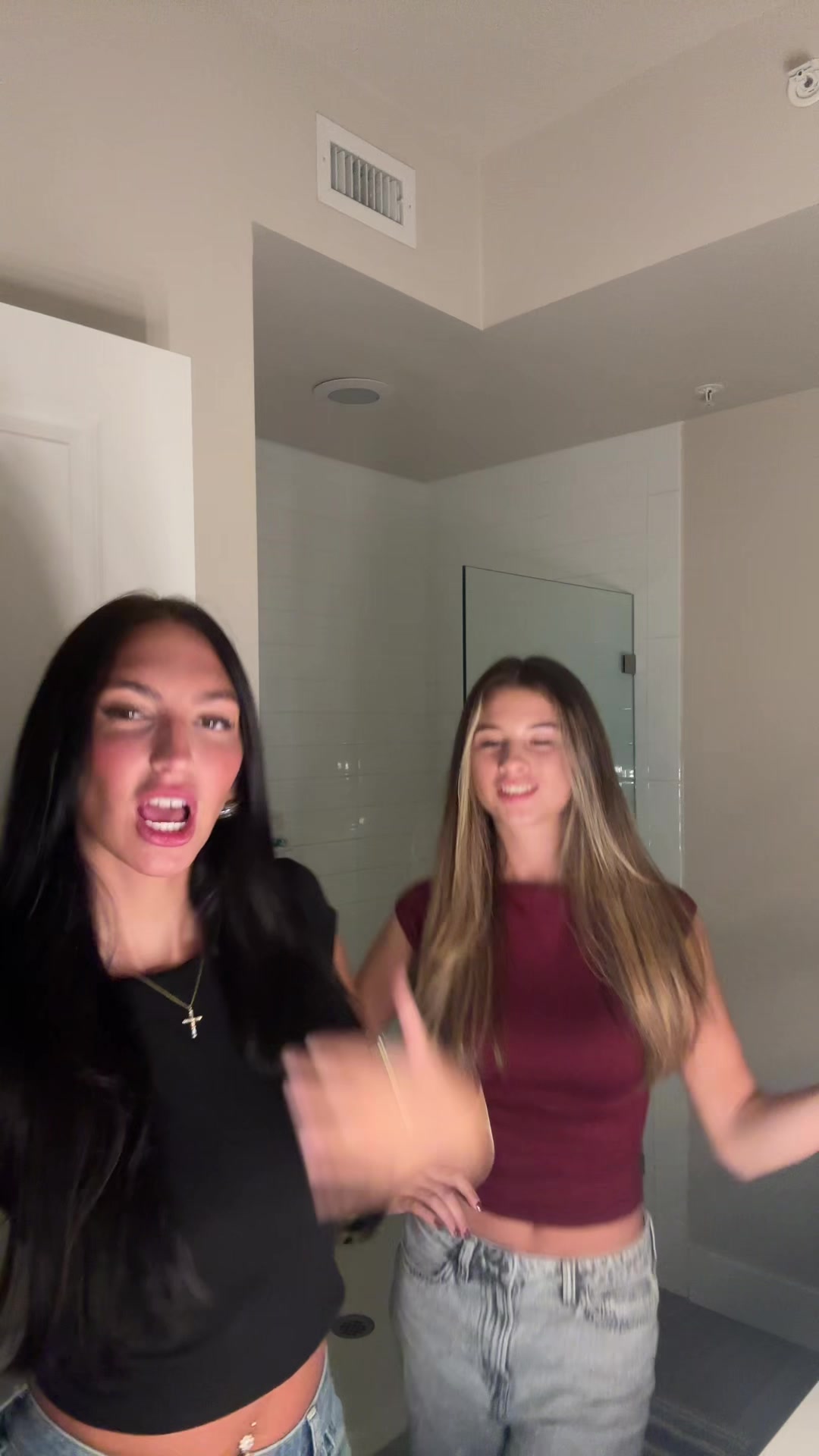 @livvmrad