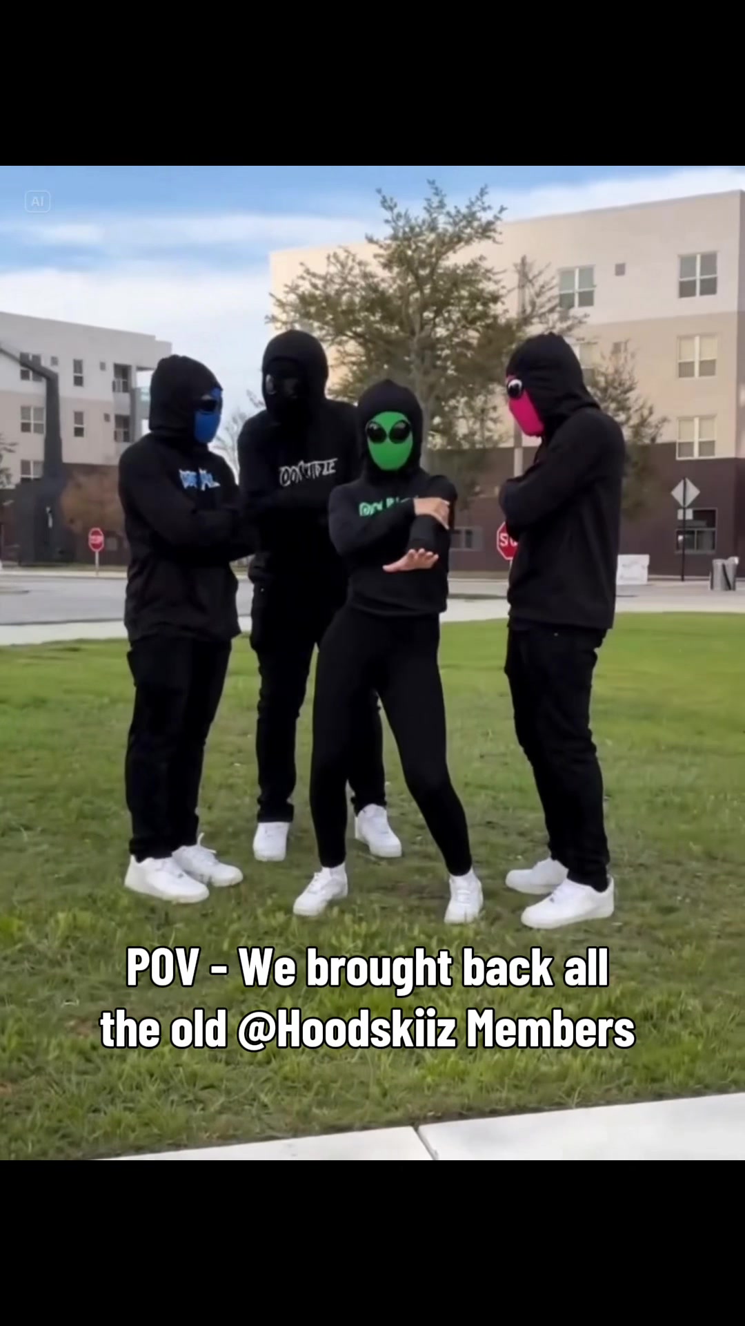 @Hoodskiiz