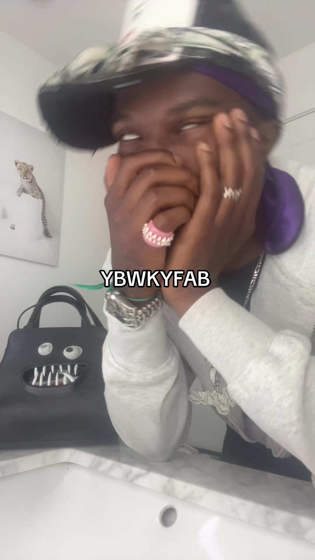 @Vyne