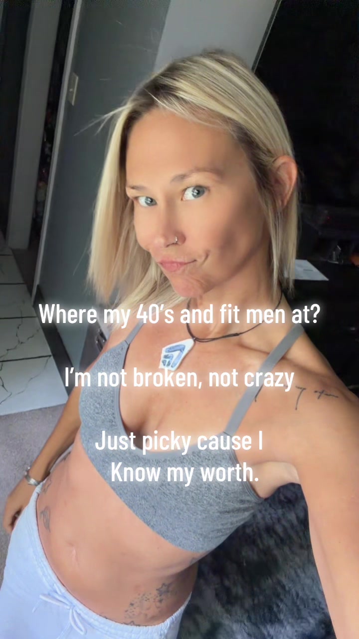 @ASHLEY🖤